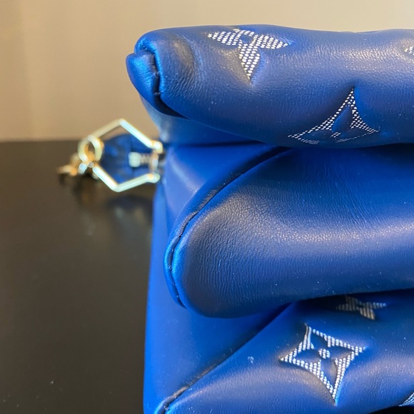 ⭐️🌟✨ NWT 2022 Edition RARE Louis Vuitton Denim Collection Coussins PM. - Picture 8 of 16